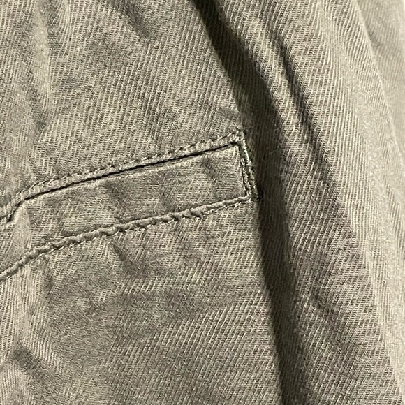 Army green Lyocell pants. - Picture 4 of 6